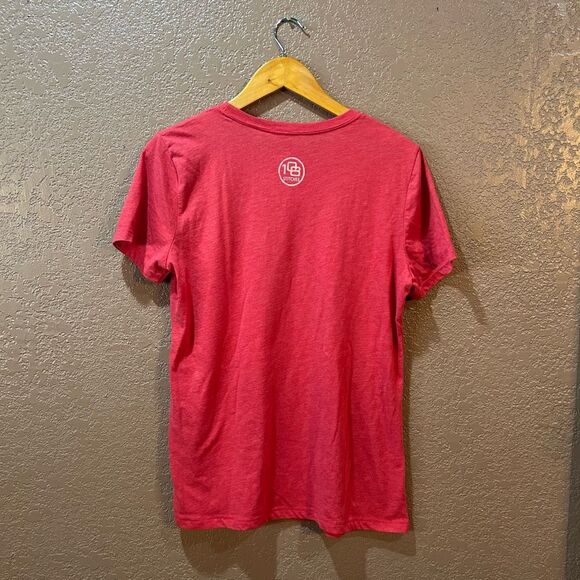 108 Stitches Rally Cat Women’s XL Red Short Sleeve Shirt - Picture 3 of 5